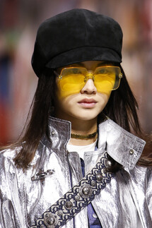 Details Christian Dior , Details Dior Fall 2018 Ready-to-Wear , Детали показа Кристиан Диор , Детали показа Диор осень зима 2018 , Fashion show , неделя моды в Париже , PFW , Мария Грация Кьюри , Mainstyles
